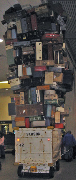 Luggage column at SAC